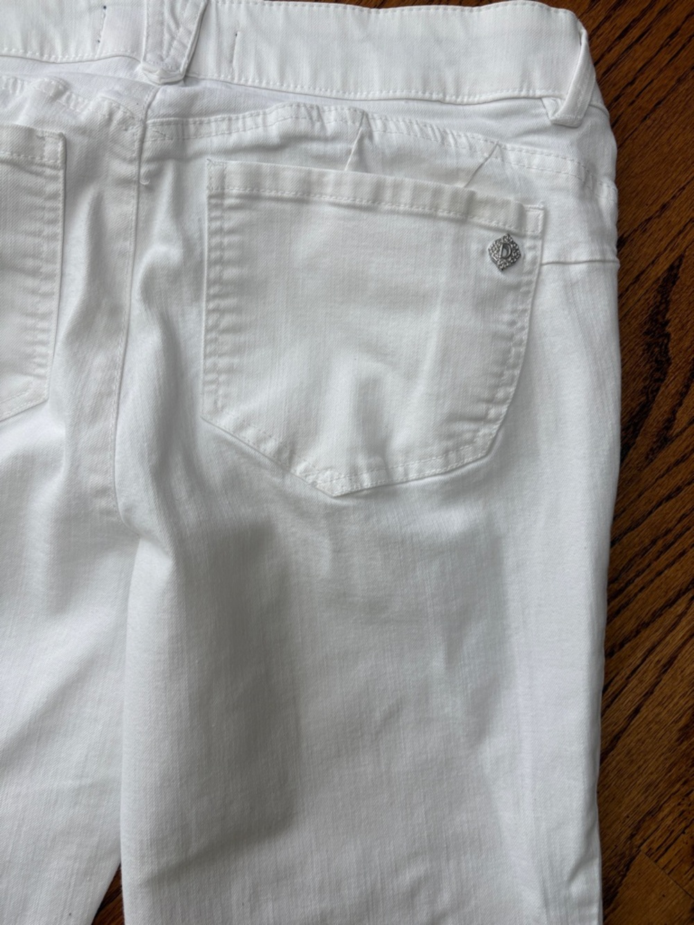 Democracy Women's White Ab Solution Straight Leg Jeans - Picture 5 of 8